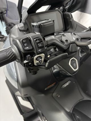 Yamaha Tmax Techmax 560 Gris 3500km.