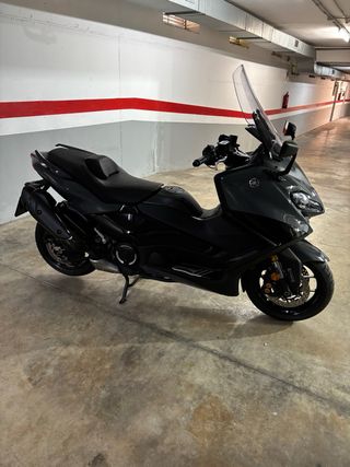 Yamaha Tmax Techmax 560 Gris 3500km.