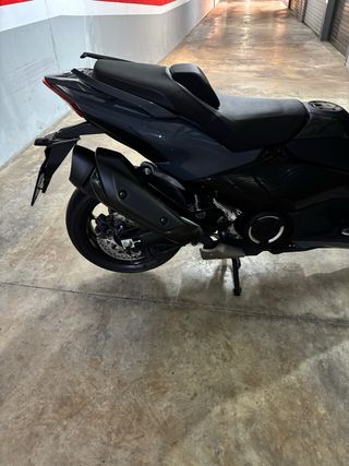 Yamaha Tmax Techmax 560 Gris 3500km.
