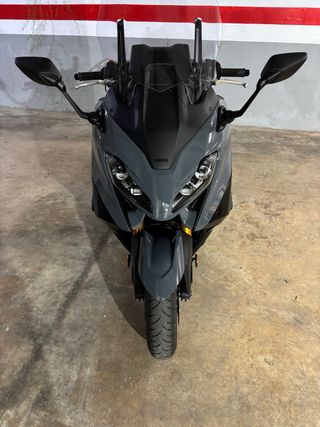 Yamaha Tmax Techmax 560 Gris 3500km.
