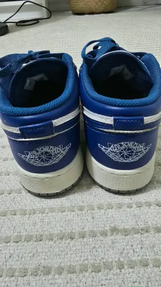 Nike Air Jordan 1 Low Azul e Branco