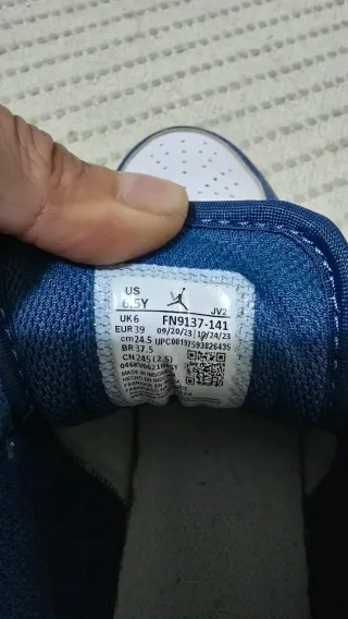 Nike Air Jordan 1 Low Azul e Branco