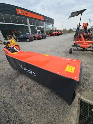 Segadora Kubota DM2028 Nueva