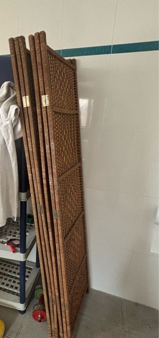 2 Biombos, separador de estancias de mimbre