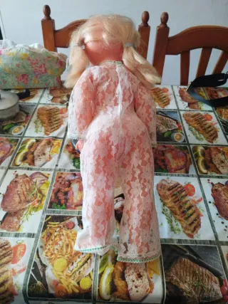 Muñeca antigua de encaje