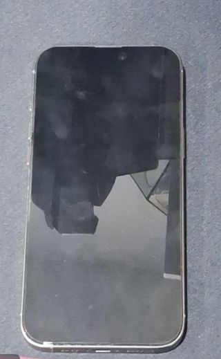 iPhone 16 Pro Max Plata - Para Piezas