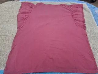 Blusa rosa T L. Medidas en descripción