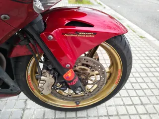 Moto Honda Roja Deportiva