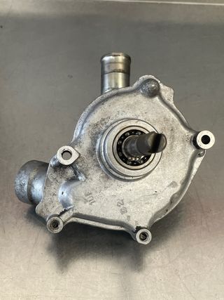 Bomba de agua YZF1000R Thunderace