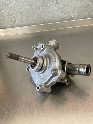 Bomba de agua YZF1000R Thunderace