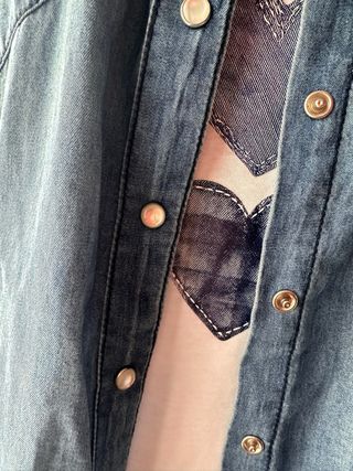 Camisa vaquera sin mangas con corchetes Talla L