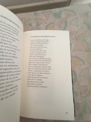 Historias a media voz (130 susurros)