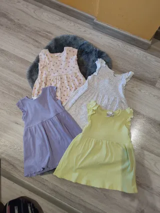Lote 4 vestidos niña