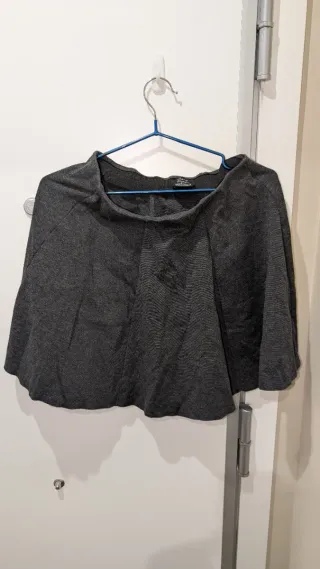 Falda gris