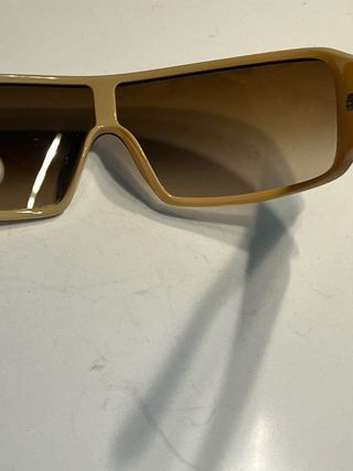 Gafas de sol Chanel Paris mujer beige