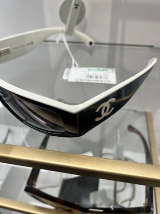 Gafas de sol Chanel Paris mujer beige