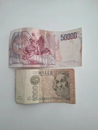 Billetes: franco francés y lira italiana