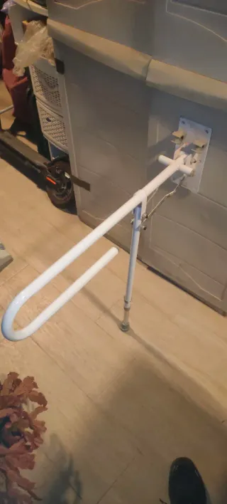 Barandilla ayuda minusválidos movilidad reducida