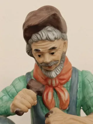 Figura Vintage Artesano Tallador Cerámica
