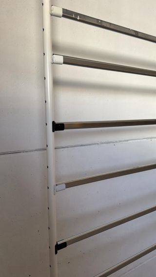 Percheros de pared regulables