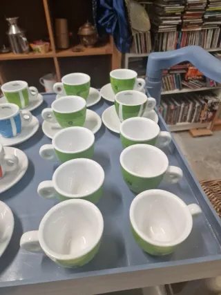 Juego Tazas y Platos Cerámica Multicolor