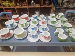 Juego Tazas y Platos Cerámica Multicolor