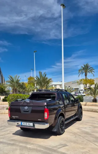Nissan Navara 3.0 V6  2013
