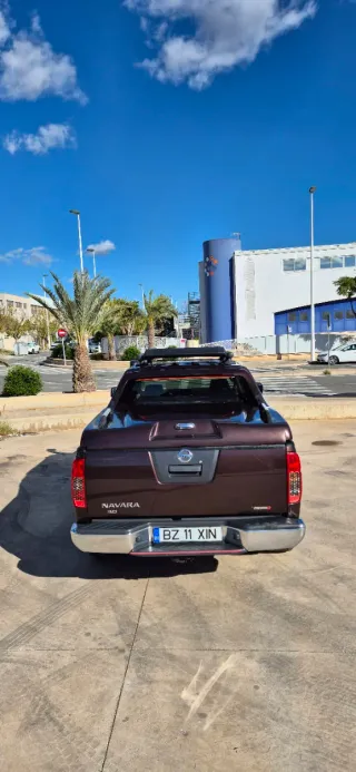Nissan Navara 3.0 V6  2013