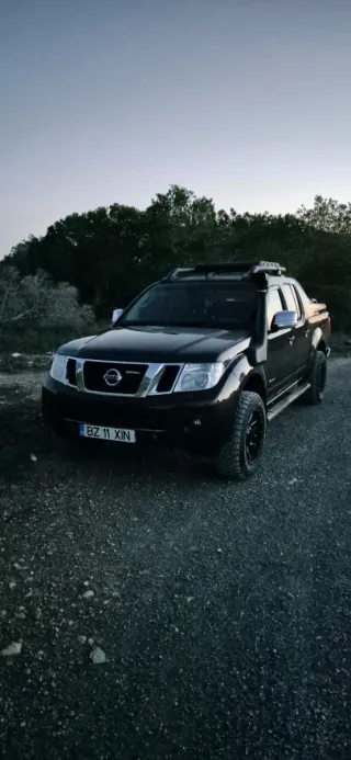 Nissan Navara 3.0 V6  2013