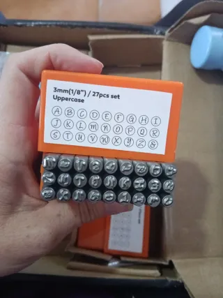 Juego de troqueles para letras y números