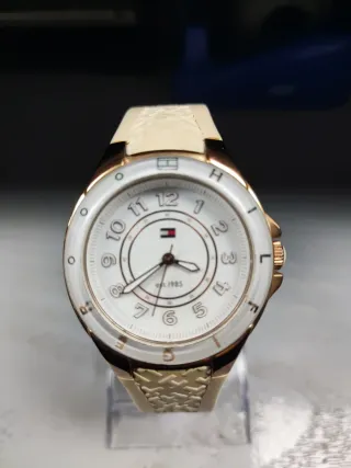 Reloj Tommy Hilfiger Blanco y Dorado
