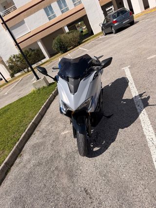 Yamaha T-Max DX  530  2019  25.000KM
