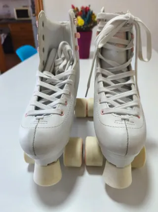 Patines blancos talla 38