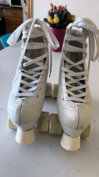 Patines blancos talla 38