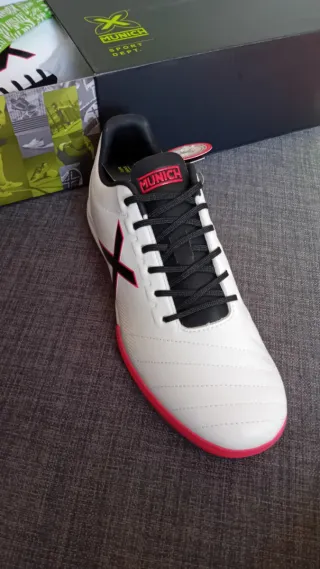 Botas de fútbol Munich multitaco