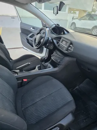 Peugeot 308 2017