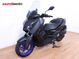 YAMAHA X-MAX 300