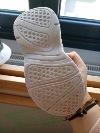 Deportivas niña talla 22