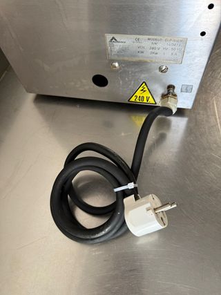 Plancha Eléctrica MAINHO