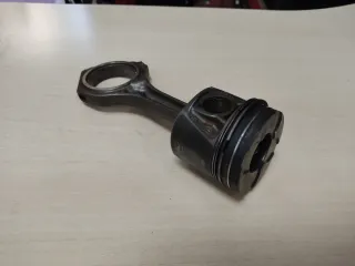 Pistón y biela VW AUDI SKODA 2.5 TDI BDG