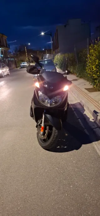 Yamaha Majesty 400 ABS Negra