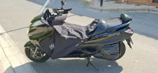 Yamaha Majesty 400 ABS Negra