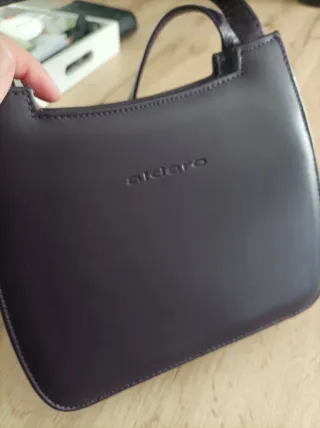 Bolso de piel  color berenjena