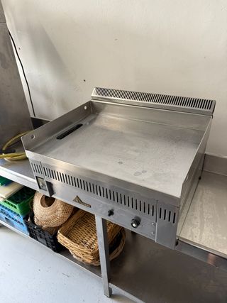 Plancha de Gas Cromo Profesional