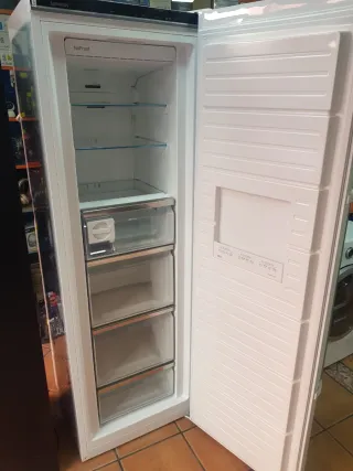 Congelador Vertical Siemens