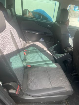 Opel Zafira Tourer 2014 2.0 165cv