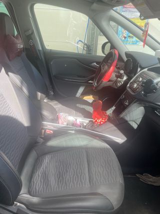 Opel Zafira Tourer 2014 2.0 165cv