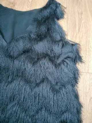 Camiseta Zara con flecos negra