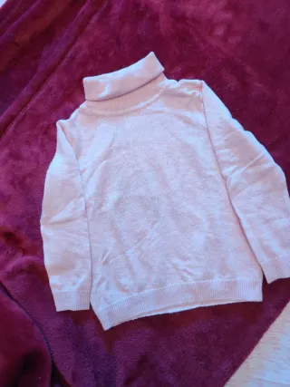 Jersey cuello alto rosa niña