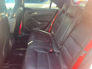 Mercedes-Benz Clase CLA 2015